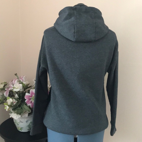 Awesome looking little hoodie sweatshirt - Picture 2 of 5